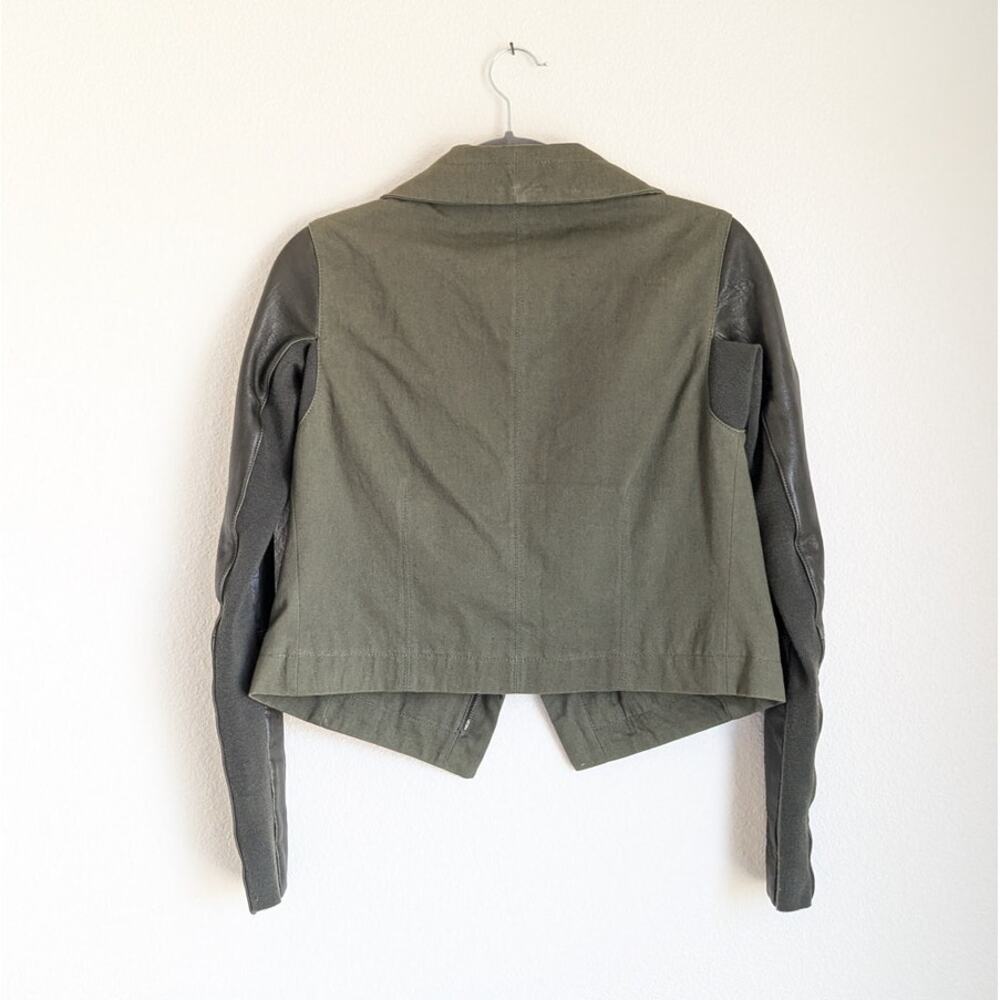 VEDA Women's Green and Black Leather Jacket - Picture 2 of 10